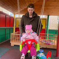 Военнослужащие посетили воспитанников Борисовского специализированного дома ребенка