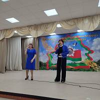 А музыка звучит