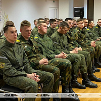Делегат Всебелорусского народного собрания VII созыва провел беседу с военнослужащими срочной военной службы