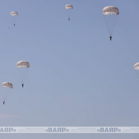 Первые прыжки с парашютом