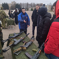 Школьники в гостях у связистов