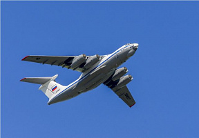 Экипажи военно-транспортной авиации ВКС отработали полеты в строевых порядках