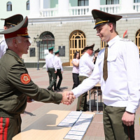 Упали звёзды на погоны