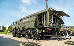 Более 20 современных топливозаправщиков АТЗ-7 поступило на вооружение службы горючего общевойсковой армии ЗВО