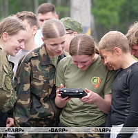Участники военно-патриотической игры «Зарница» разместились в палаточном лагере на полигоне Брестский