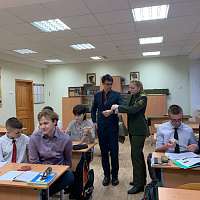 Представители военно-медицинского института в БГМУ провели профориентационные мероприятия