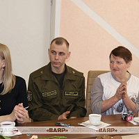Чествование лучших военнослужащих соединений и воинских частей ЗОК, увольняемых в запас