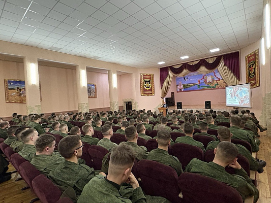 Военные связисты встретились с депутатом Палаты представителей Национального собрания