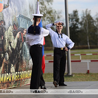 На полигоне под Борисовом состоялся праздничный концерт 