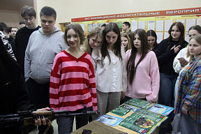 Военнослужащие 111 абр провели профориентационную работу