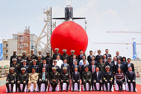 Состоялся спуск на воду головной ДЭПЛ класса «Хангор» для ВМС Пакистана