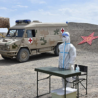 Белорусские военнослужащие РХБЗ в тройке метких