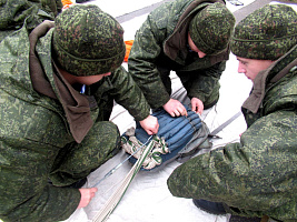 Подготовка к первому прыжку с парашютом