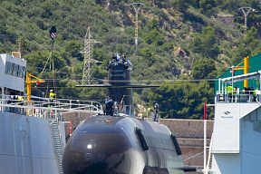Головная испанская подводная лодка Isaac Peral проекта S-80 Plus на воде