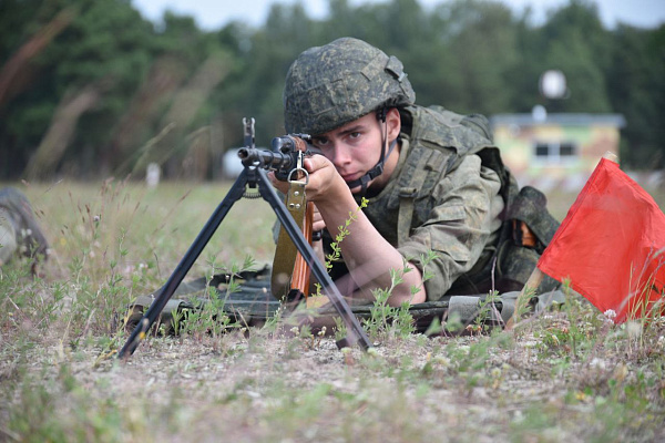 Занятия по огневой подготовке с военнослужащими 38 одшбр