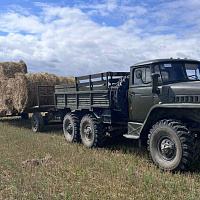 Военнослужащие продолжают оказывать помощь в уборке урожая