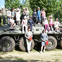 На базе 38 одшбр продолжает работу спортивно-патриотический лагерь