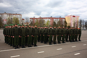 Новобранцы приступили к курсу начальной военной подготовки