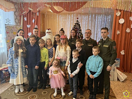 Очередные подарки для детишек