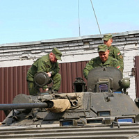 Смотр учебно-боевой группы техники