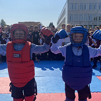 В День народного единства военнослужащие 30 ождбр посетили среднюю школу № 11 г. Слуцка