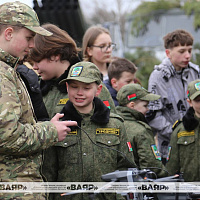 Около тысячи школьников посетили день открытых дверей на полигоне Осиповичский