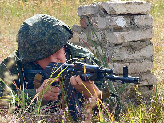 Занятия по тактической подготовке с курсантами военного факультета в БГУ