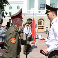 Упали звёзды на погоны