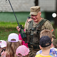 В соединениях и воинских частях продолжают работу военно-патриотические лагеря