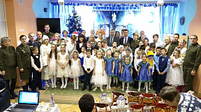 Тепло и любовь детям