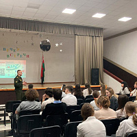 Военнослужащие Вооружённых Сил продолжают проводить профориентационную работу