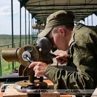 Учатся гвардейцы