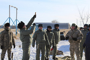 С военнослужащими Казахстана поисково-спасательной и парашютно-десантной службы проведены учебно-методические сборы