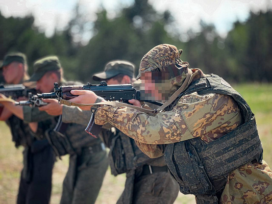 Упражнения контрольных стрельб с военнослужащими 6 омбр