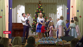 «Привозят свои вкусняшки солдат» «Привозят свои вкусняшки солдат»