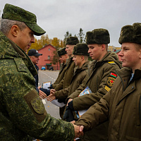 Чествование военнослужащих, выслуживших установленные сроки военной службы