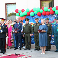 Военнослужащие 11 омбр приняли участие в школьных линейках в Слонимском, Зельвенском и Мостовском районах