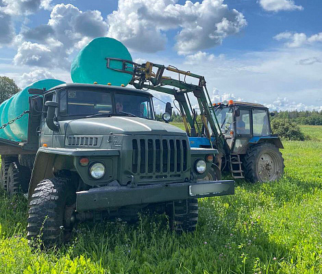 Военнослужащие 11 омбр продолжают оказывать помощь в уборке урожая