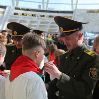 Церемония вручения членских билетов ОО «БРСМ» курсантам Военной академии