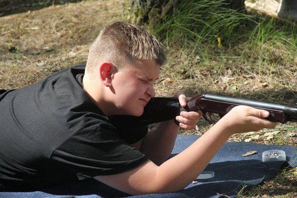 В 6 омбр продолжаются занятия с воспитанниками из военно-патриотического класса 