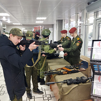 День профессиональной ориентации для поступления в военно-учебные заведения прошел в Слуцке