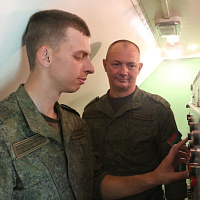 Расчёты ЗРК С-300 заняли боевые позиции