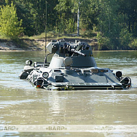 Форсирование водной преграды в рамках совместной антитеррористической тренировки Беларуси и Китая «Атакующий сокол»