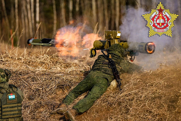 Занятия по огневой подготовке с курсантами Военной академии Беларуси