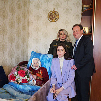 Вручение юбилейной медали гражданам Российской Федерации, проживающим в Беларуси