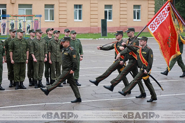Достойно исполнили воинский долг 