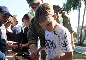 Продолжает работу военно-патриотический лагерь «Прибужье»