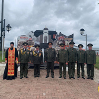 К торжественному маршу!..