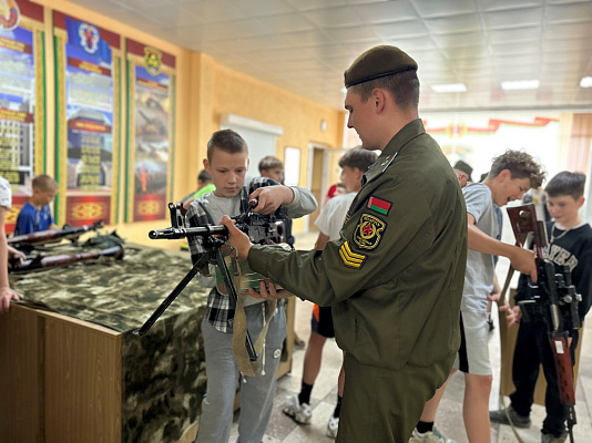 В 120 омбр стартовала первая летняя смена спортивно-патриотического лагеря «Рогачёвцы» 