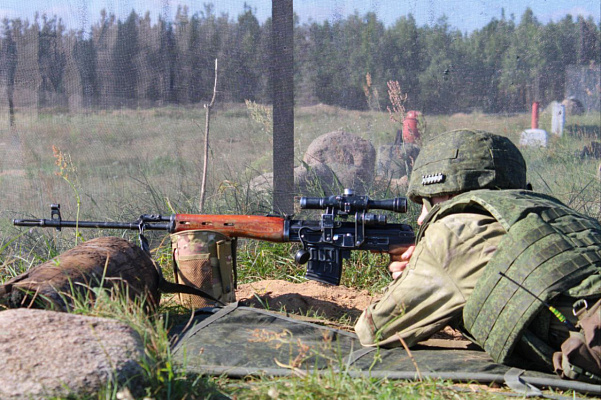 Занятия по огневой подготовке с военнослужащими 11 омбр